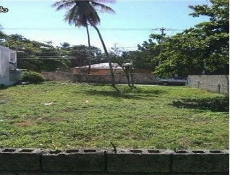 Foto Solar en Venta en Guayacanes, San Pedro de Macorís - U$D 90.000 - SOV4594 - BienesOnLine