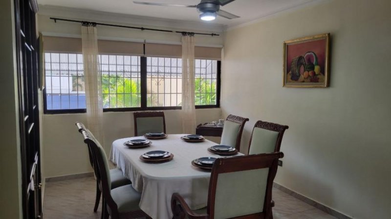 Apartamento en Alquiler en PIANTINI Piantini, Distrito Nacional