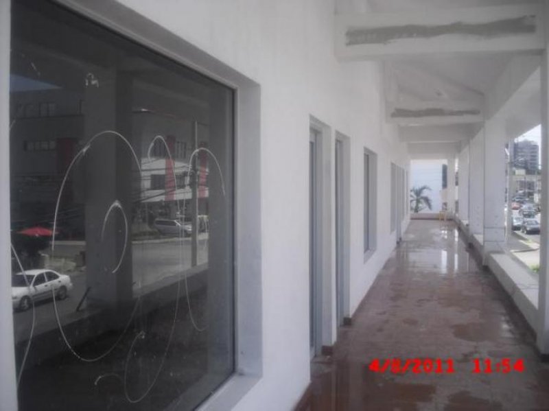 Foto Local en Alquiler en , Distrito Nacional - $ 27.000 - LOA95 - BienesOnLine
