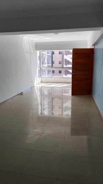 Apartamento en Alquiler en PIANTINI PIANTINI, Distrito Nacional