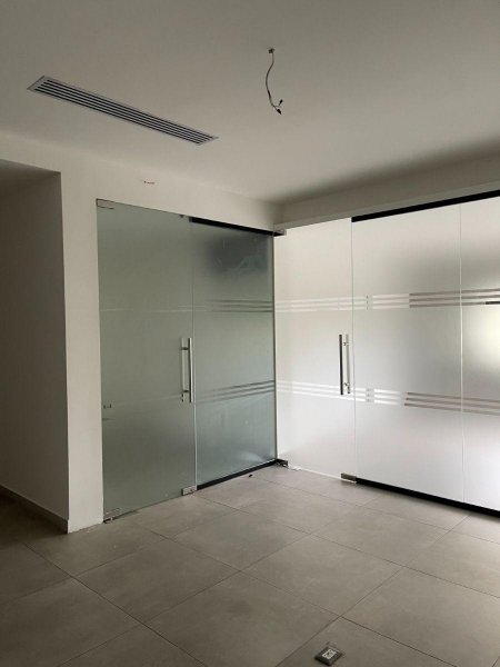 Foto Local en Alquiler en Bella Vista, Bella Vista, Distrito Nacional - U$D 1.400 - LOA61816 - BienesOnLine