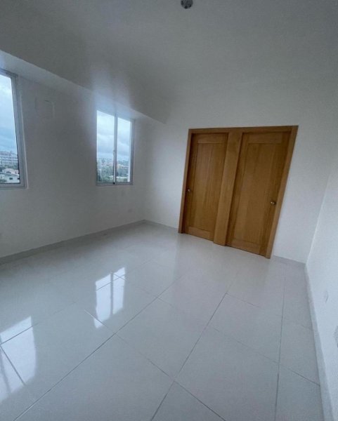 Apartamento en Alquiler en  Santo Domingo, Distrito Nacional