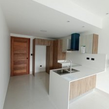 Alquilo Apto de 1 cuarto en Serralles, con Linea Blanca.