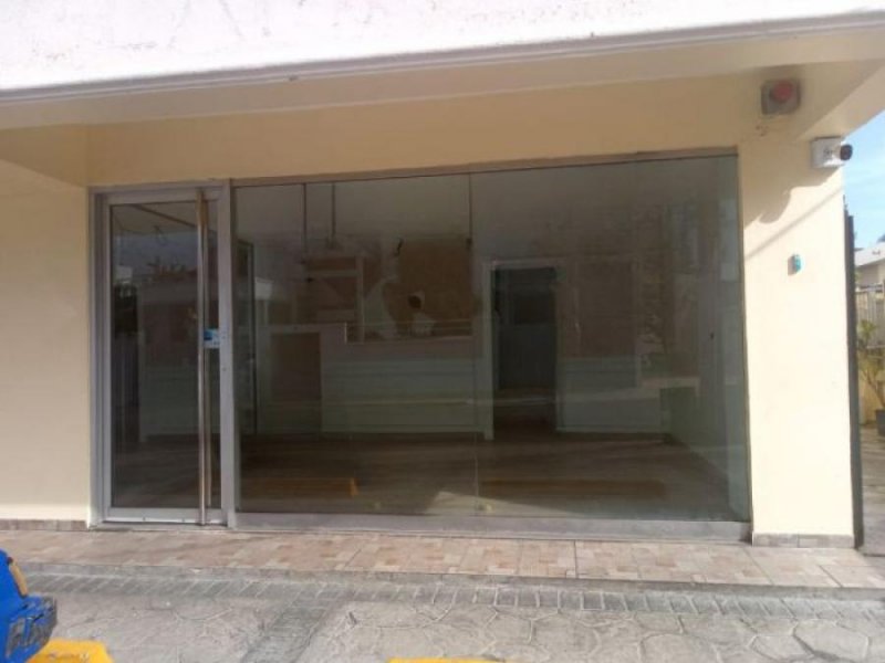 Local en Alquiler en  Julieta Morales, Distrito Nacional