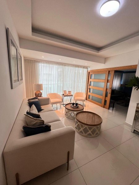 Apartamento en Alquiler en  Piantini, Distrito Nacional