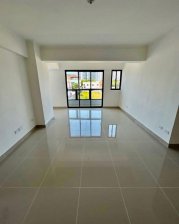 Apartamento con 3 Habitaciones y 2 Parqueos de Venta en Urb. Jardines del Sur, Av. Hispanoamericana!