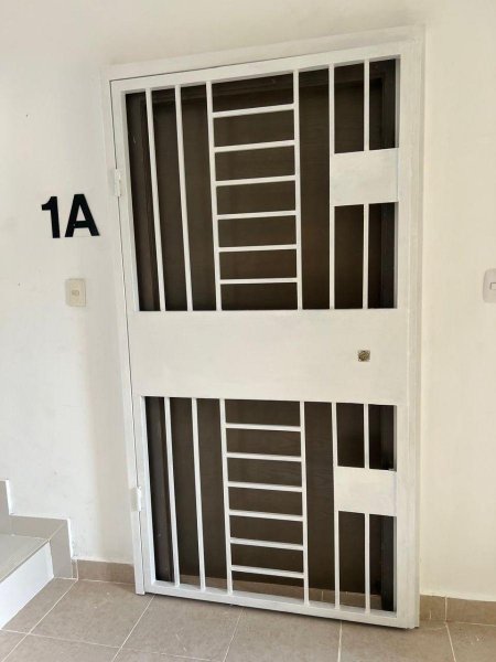 Apartamento de 2 Habitaciones en Venta en la Ciudad Juan Bosch. 
