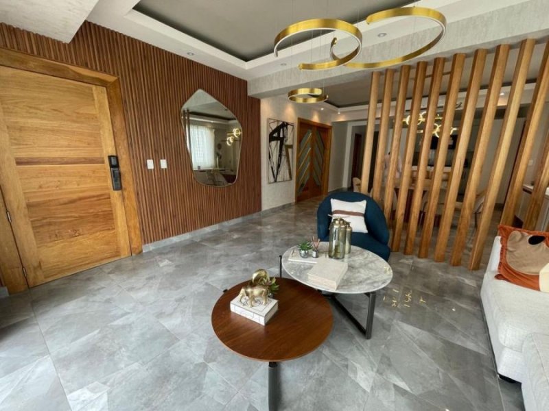 Apartamento en Venta en  Crales del Sur, Santo Domingo