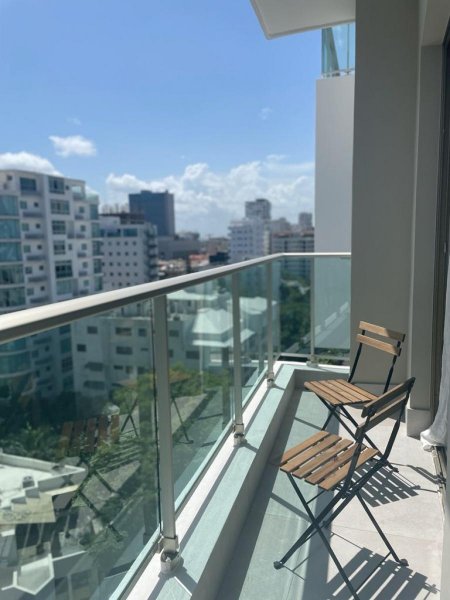 Foto Apartamento en Alquiler en Piantini, Piantini, Distrito Nacional - U$D 1.450 - APA21904 - BienesOnLine