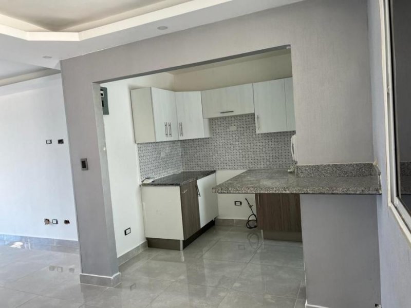 Apartamento en Alquiler en  Santo Domingo Este, Santo Domingo