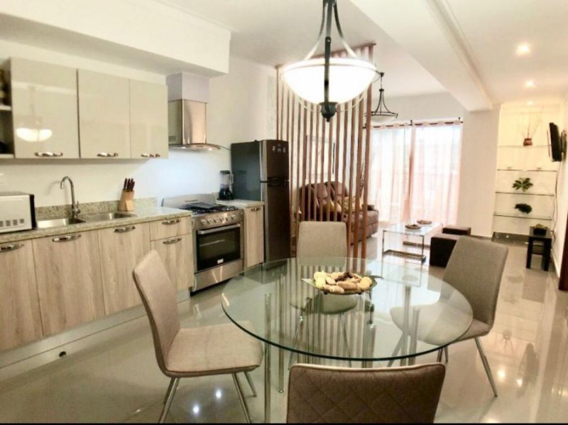 Foto Apartamento en Alquiler en Evaristo Morales, Santo Domingo de Guzmán, Distrito Nacional - U$D 1.000 - APA33985 - BienesOnLine