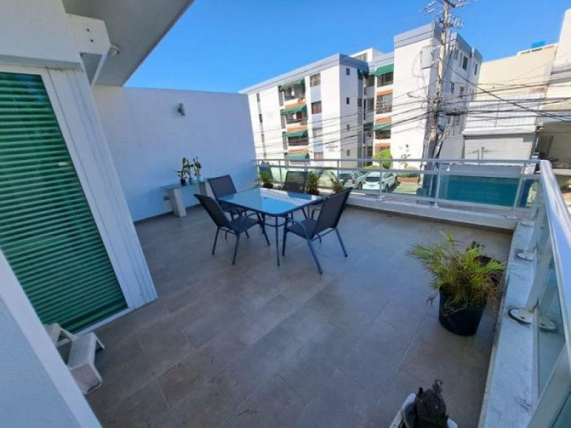 Apartamento en Venta en  Julieta Morales, Distrito Nacional