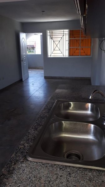 Foto Apartamento en Alquiler en Gascue, Santo Domingo de Guzmán, Distrito Nacional - $ 19.900 - APA10700 - BienesOnLine