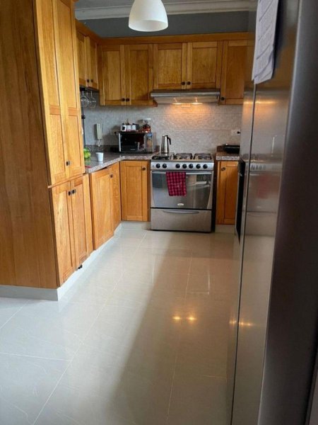 Apartamento en Venta de 3 Habitaciones en Los Hidalgos