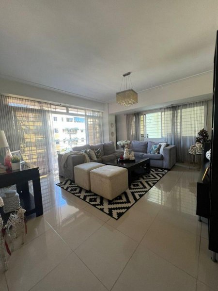 Apartamento en Venta en  Renacimiento, Distrito Nacional