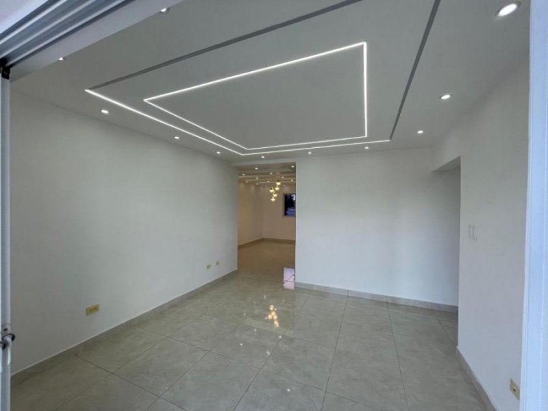 Apartamento en Venta en Jacobo Majluta santo domingo norte, Santo Domingo
