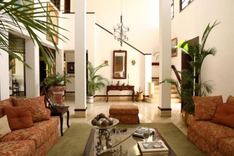 Casa en Alquiler en  Altos de Arroyo Hondo, Distrito Nacional