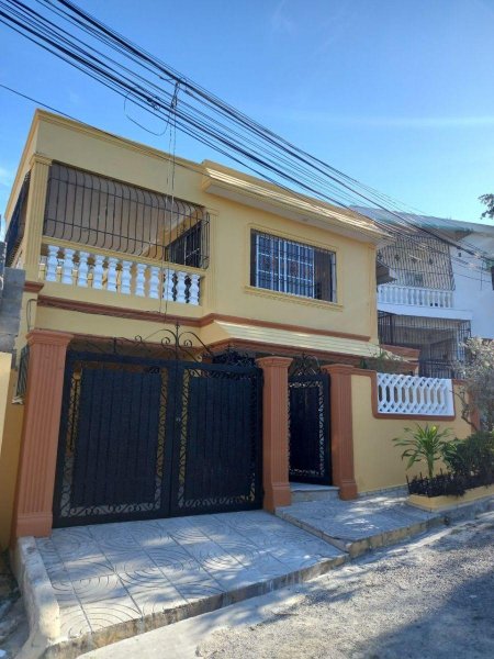 Casa en Venta en Cerros de Buena Vista I Santo Domingo Norte, Santo Domingo