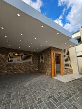 Casa en Venta en Av. 27 de Febrero Santiago de los Caballeros, Santiago