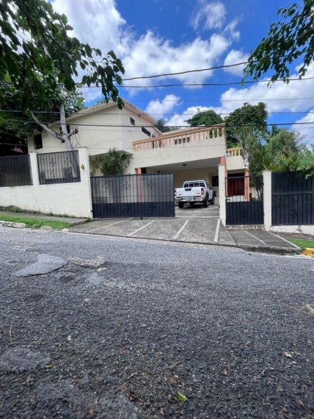 Casa en Venta en Cerros de Arroyo Hondo III Distrito Nacional, Santo Domingo