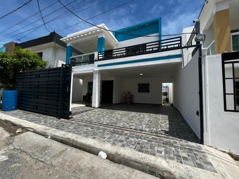 Casa en Venta en  Santo Domingo Este, Santo Domingo