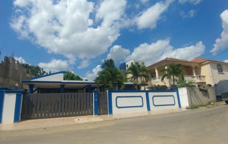 Foto Casa en Venta en Los Alamos, Santiago de los Caballeros, Santiago - $ 15.000.000 - CAV13721 - BienesOnLine
