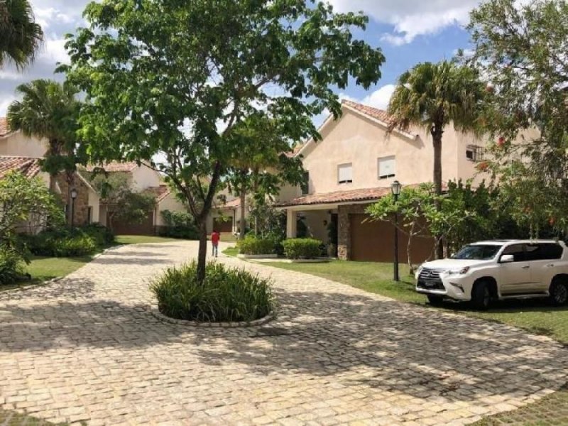Casa en Venta en Cuesta Hermosa III Distrito Nacional, Santo Domingo