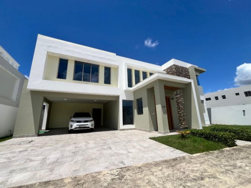 CASA EN VENTA EN SANTIAGO DE LOS CABALLEROS.