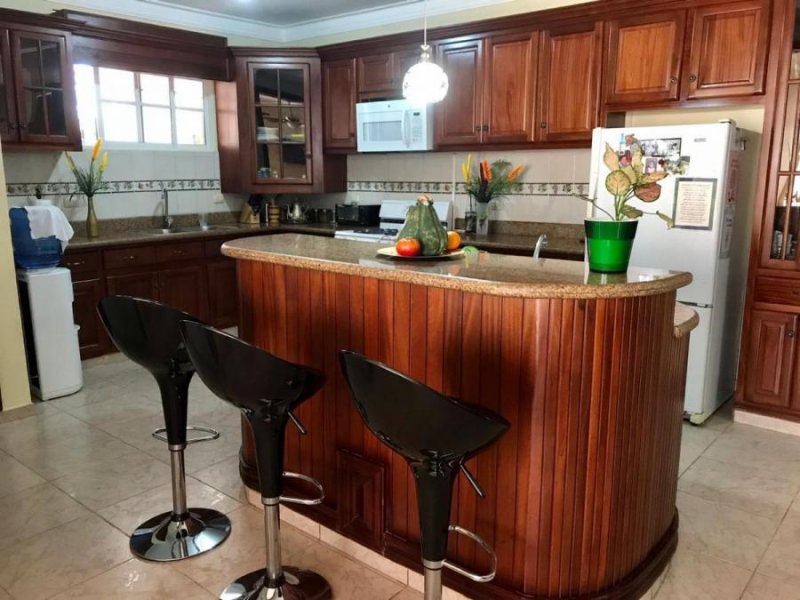 Foto Casa en Venta en Santiago de los Caballeros, Santiago - $ 14.200.000 - CAV11568 - BienesOnLine