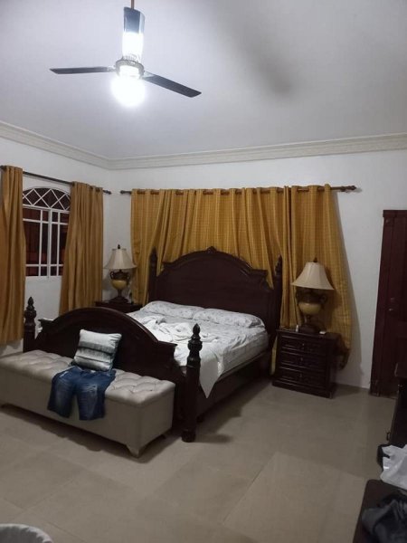 Foto Casa en Venta en VISTA HERMOSA, Santo Domingo Este, Santo Domingo - $ 17.500.000 - CAV3485 - BienesOnLine