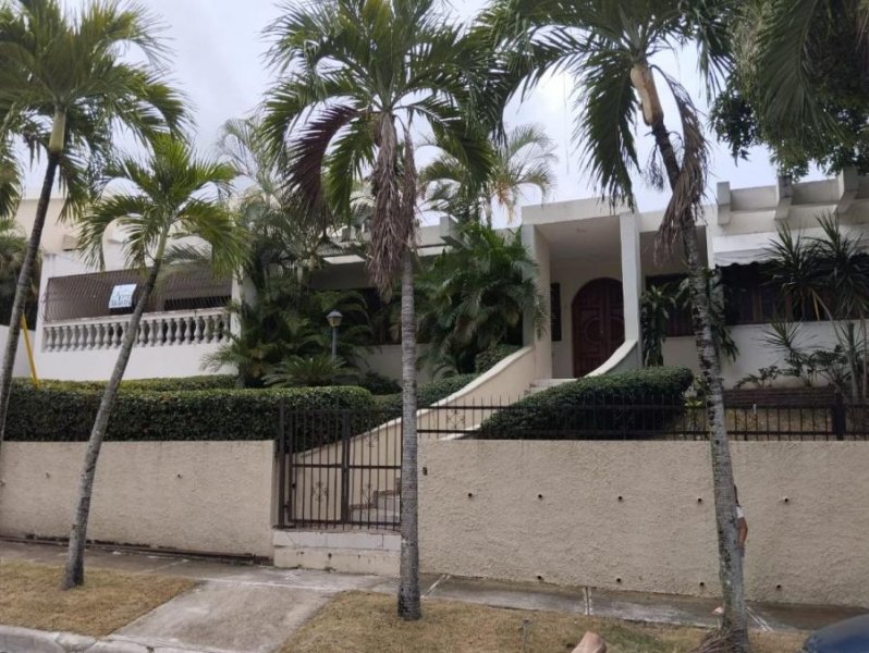 Casa en Venta en  Santiago de los Caballeros, Santiago