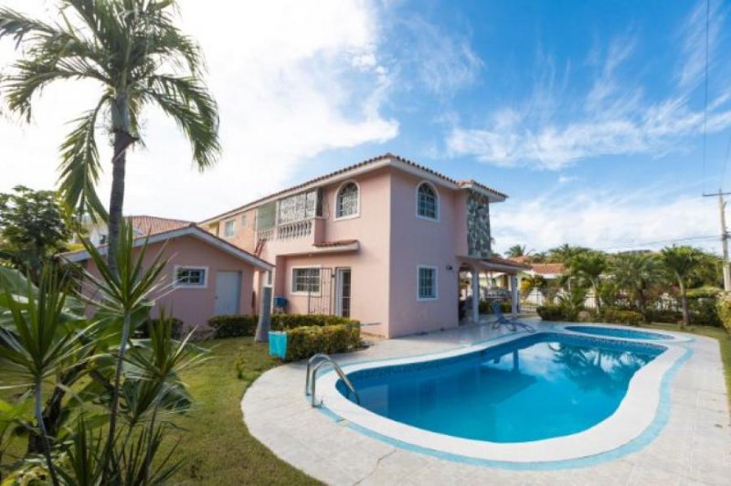 Foto Casa en Venta en Salvaleón de Higüey, La Altagracia - U$D 385.000 - CAV40830 - BienesOnLine