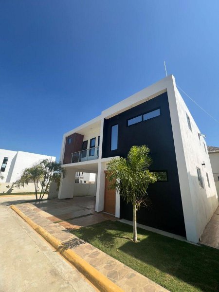 Casa en Venta en JARDINES DEL NORTE Santiago de los Caballeros, Santiago