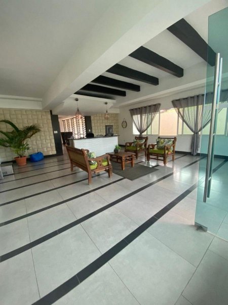 En Venta Espacioso apartamento de 165 metros ubicado en una torre en la exclusiva zona de ALMA ROSA