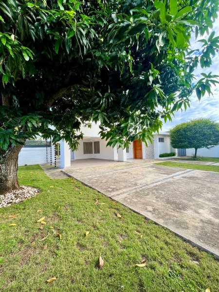 Hermosa casa en venta en Jacagua