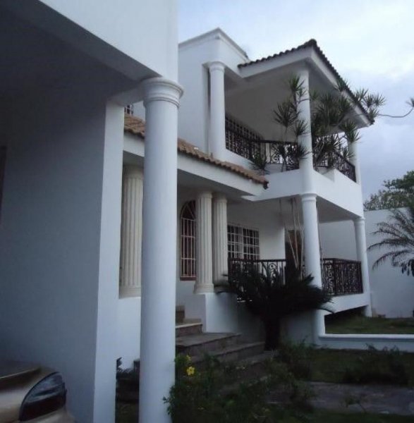 Casa en Venta en  Santiago de los Caballeros, Santiago
