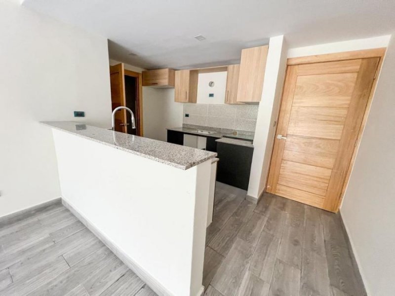 Foto Apartamento en Venta en Zona universitaria, Centro de los Héroes, Distrito Nacional - U$D 190.000 - APV24750 - BienesOnLine