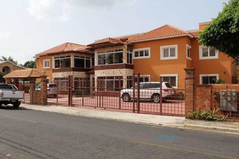 Foto Apartamento en Venta en Buena Vista Norte, La Romana, La Romana - U$D 225.000 - APV20817 - BienesOnLine