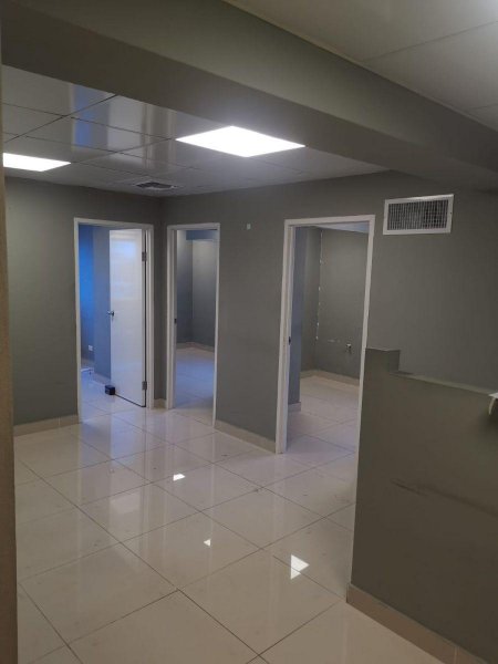 Foto Local en Alquiler en Gazcue, Gazcue, Distrito Nacional - U$D 1.200 - LOA29708 - BienesOnLine