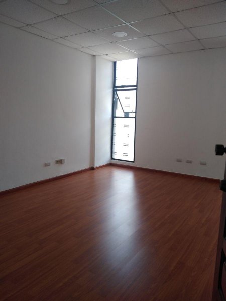 Oficina en Alquiler en  Los Restauradores, Distrito Nacional