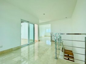 Penthouse de 4 Habitaciones con Terraza Privada, Piscina y 3 Parqueos de Venta en Rincón Largo!