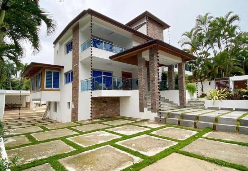 Casa en Venta en  Jarabacoa, La Vega