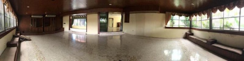 Foto Local en Alquiler en La Esperilla, Distrito Nacional - U$D 13.000 - LOA21205 - BienesOnLine