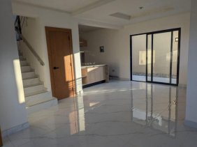 SE VENDE CASA EN EXCLUSIVO RESIDEN