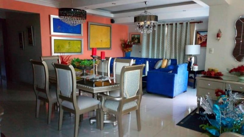 Apartamento en Venta en  Jardines del Sur, Distrito Nacional