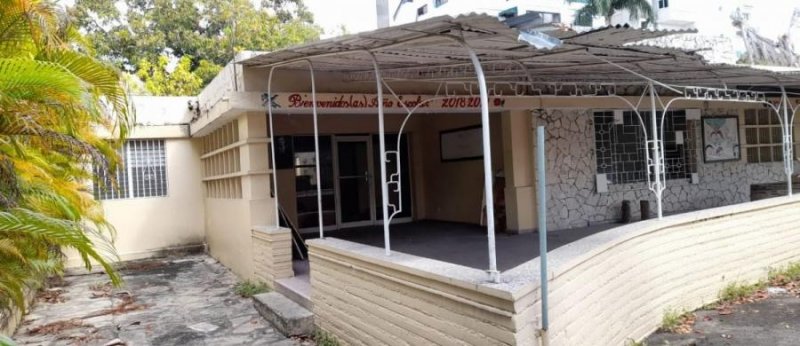 Solar en Venta en  Santo Domingo Este, Santo Domingo