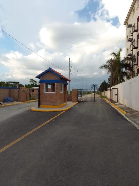 Solar en Venta en  Santo Domingo Este, Santo Domingo