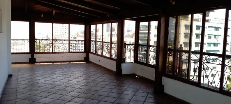 V61.- LOS CACICAZGO, pent-house, 4 habitaciones, 340 metros 2 plantas, 4 parqueos, RENACIMIENTO, AVD