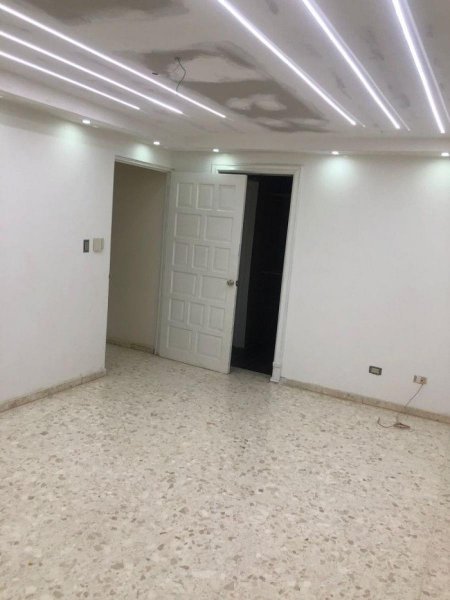 Apartamento en Alquiler en  santo domingo, Distrito Nacional