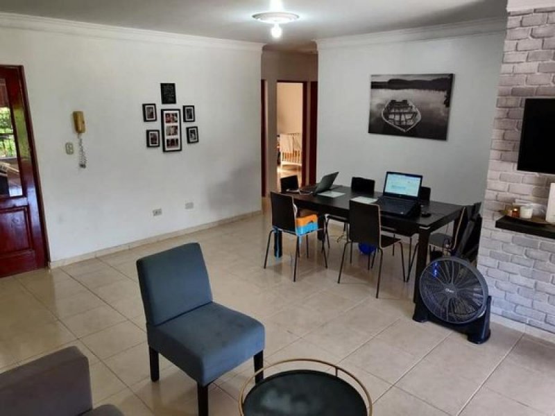 Apartamento en Venta en  Santo Domingo Este, Santo Domingo